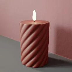 Online Bougie LED VOLUTA coloris bordeaux diamètre 7,5 cm - 4MURS Bougies Et Senteurs