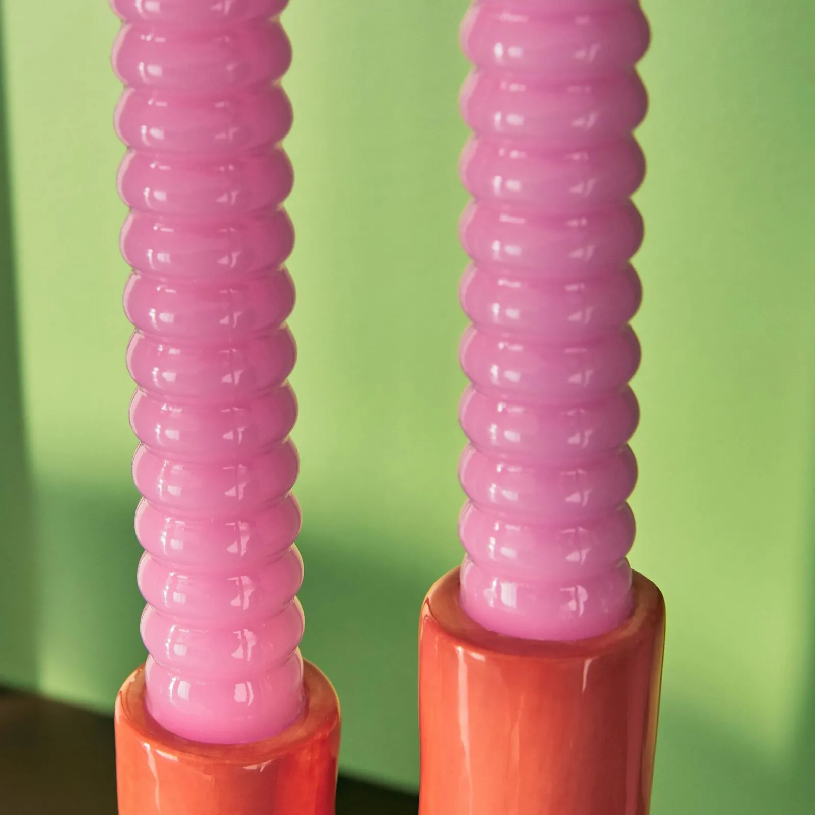Hot Bougie TWIST coloris rose - 4MURS Bougies Et Senteurs