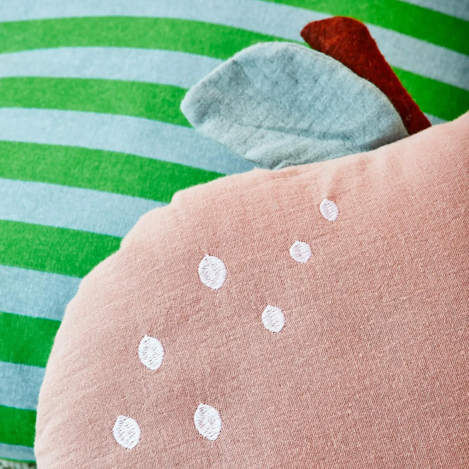 Clearance Coussin APY coloris rose clair 33 x 38 cm - 4MURS Enfant Textile De Maison Enfant|Coussins