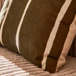 Outlet Coussin KIBY coloris vert/beige 50 x 50 cm - 4MURS Coussins