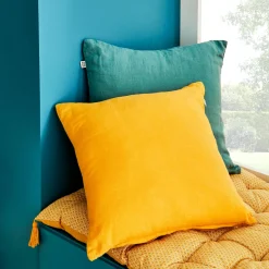 Fashion Coussin LINHA coloris jaune safran 45 x 45 cm - 4MURS Coussins