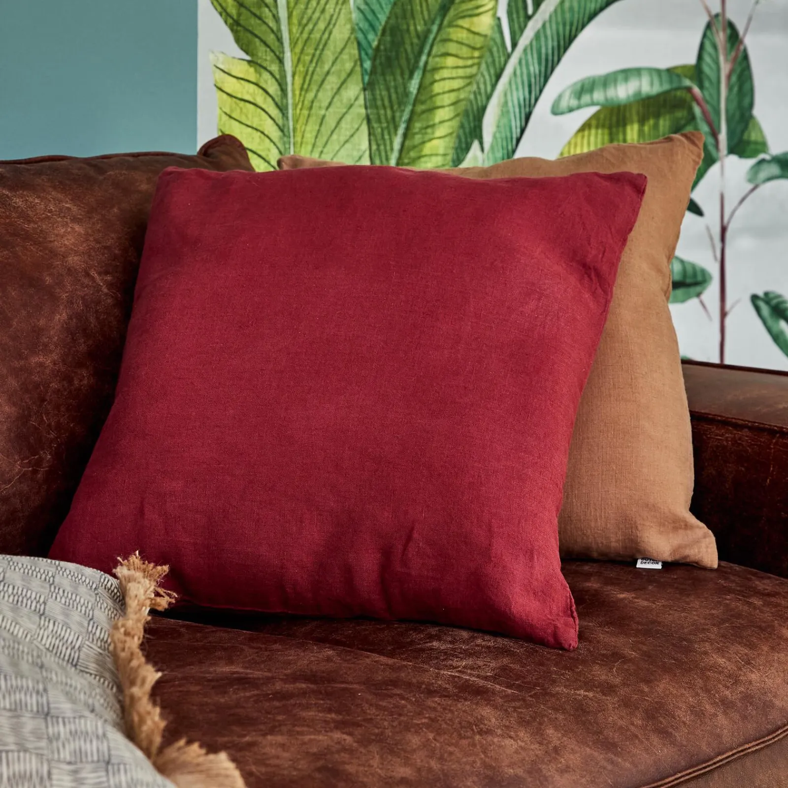 Sale Coussin LINHA coloris rouge merlot 45 x 45 cm - 4MURS Coussins