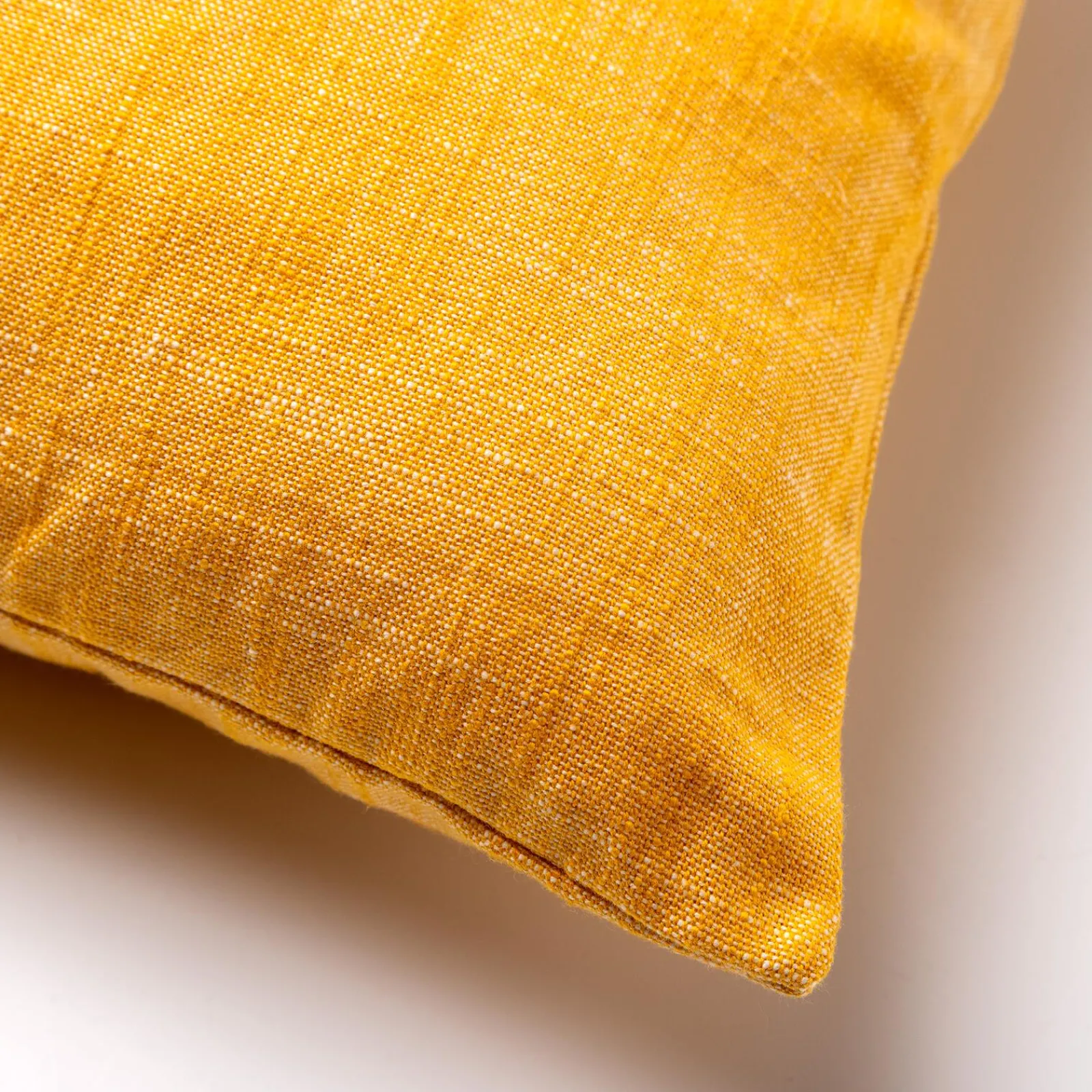 Discount Coussin NATY coloris jaune 45 x 45 cm - 4MURS Coussins