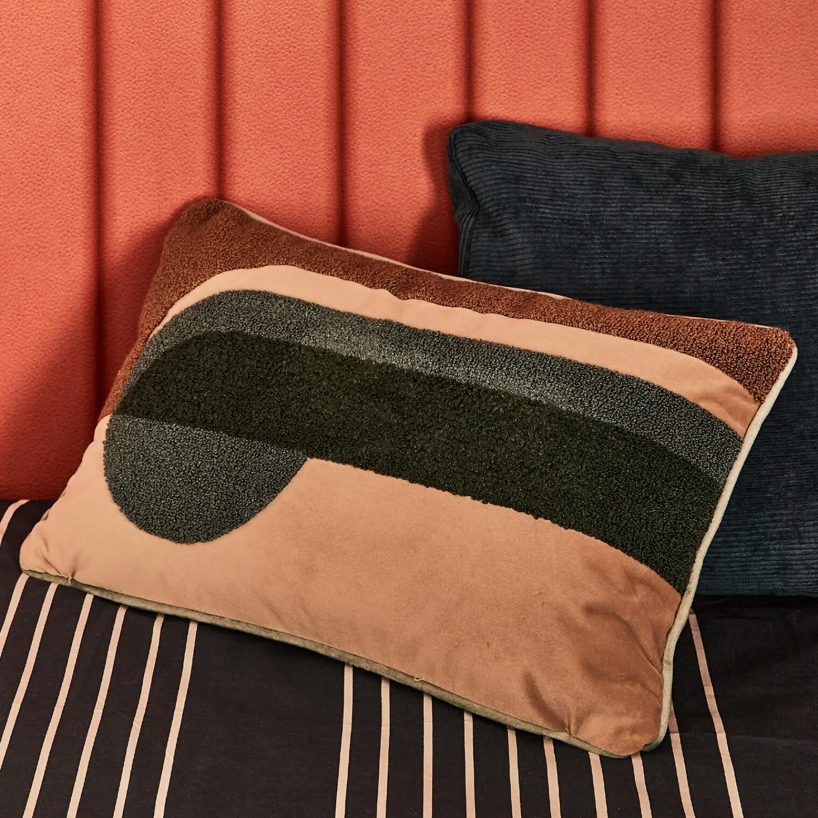 Outlet Coussin SOREN coloris bleu 30 x 50 cm - 4MURS Coussins
