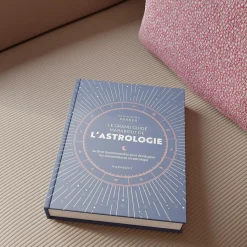 Hot Livre bien-être LE GRAND GUIDE DE L'ASTROLOGIE - 4MURS Papeterie Et Livres