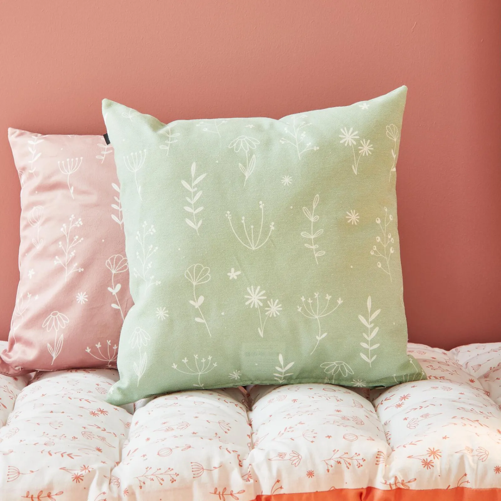 Outlet Coussin DOUCE coloris vert clair 40 x 40 cm - Enfant Textile De Maison Enfant|Coussins