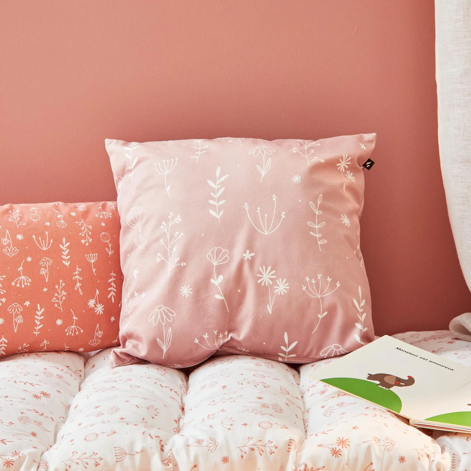 Discount Coussin DOUCE coloris rose poudré 40 x 40 cm - Enfant Textile De Maison Enfant|Coussins