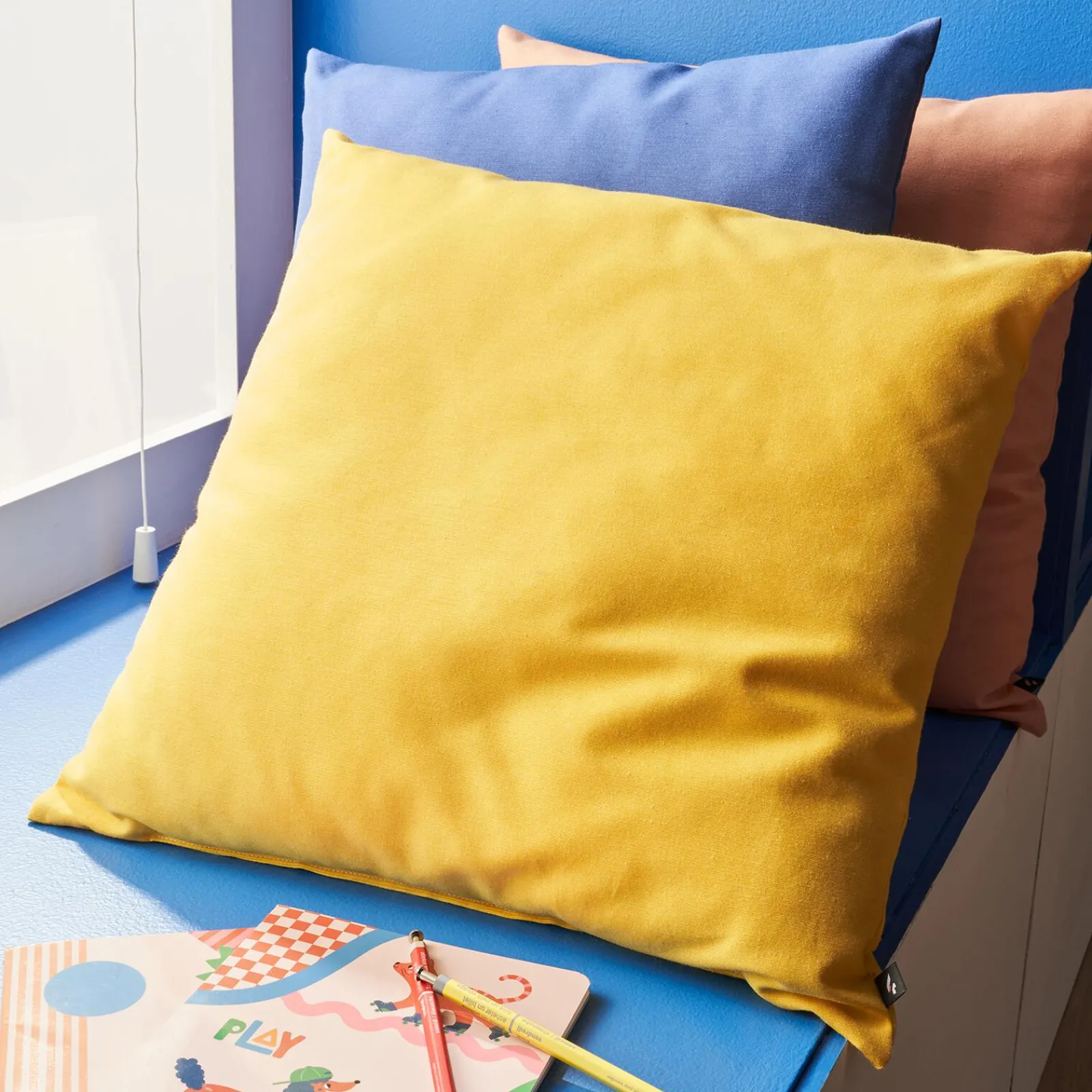 Outlet Coussin FIUME coloris jaune soleil 44 x 44 cm - Coussins