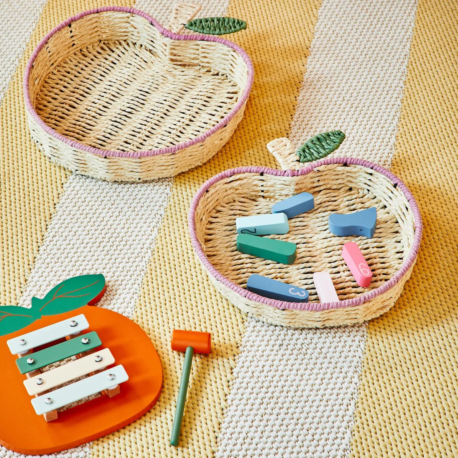 Hot Panier POMME coloris beige - 4MURS Enfant Déco Enfant|Objets Déco
