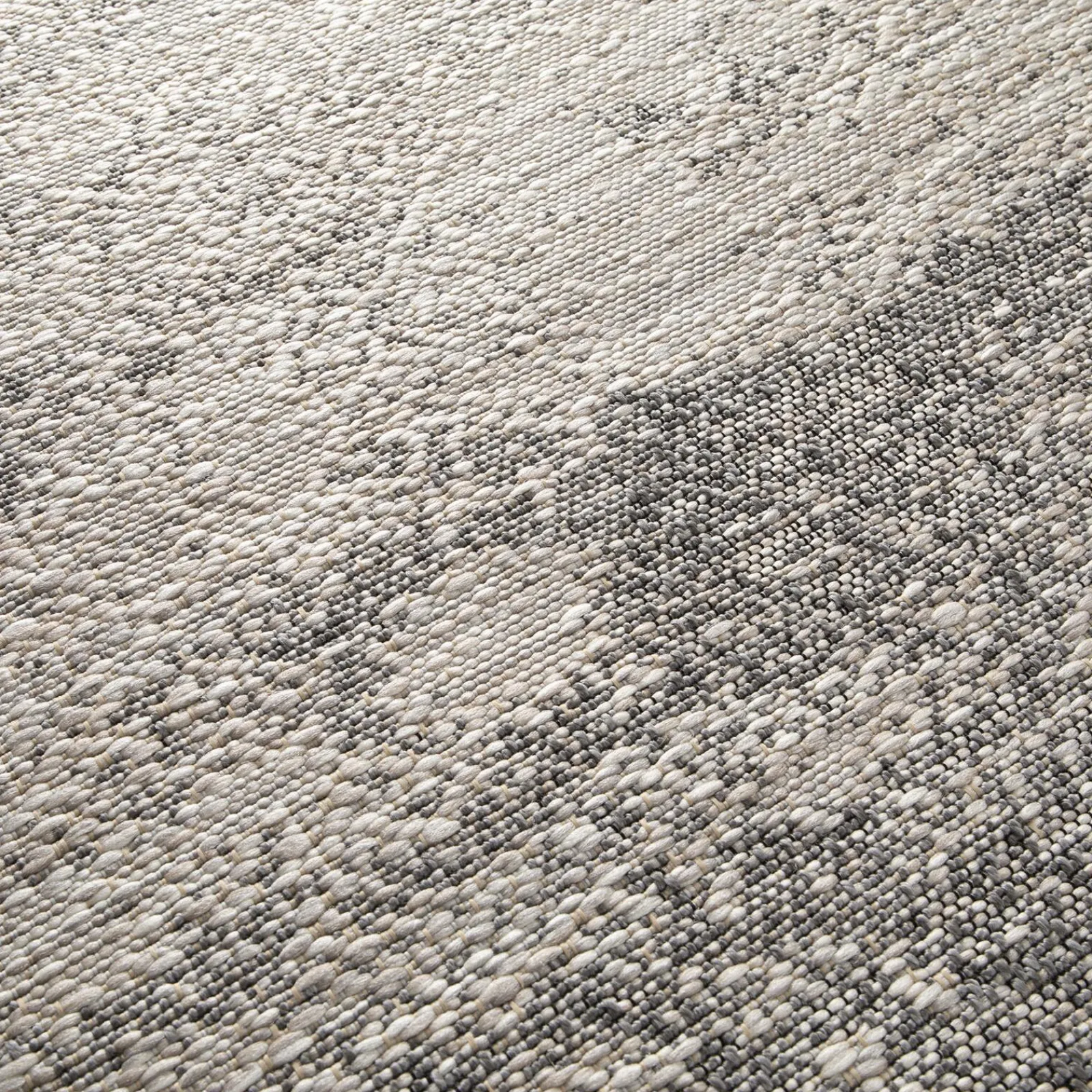 Discount Tapis AMIR coloris taupe 160 x 230 cm - 4MURS Tapis