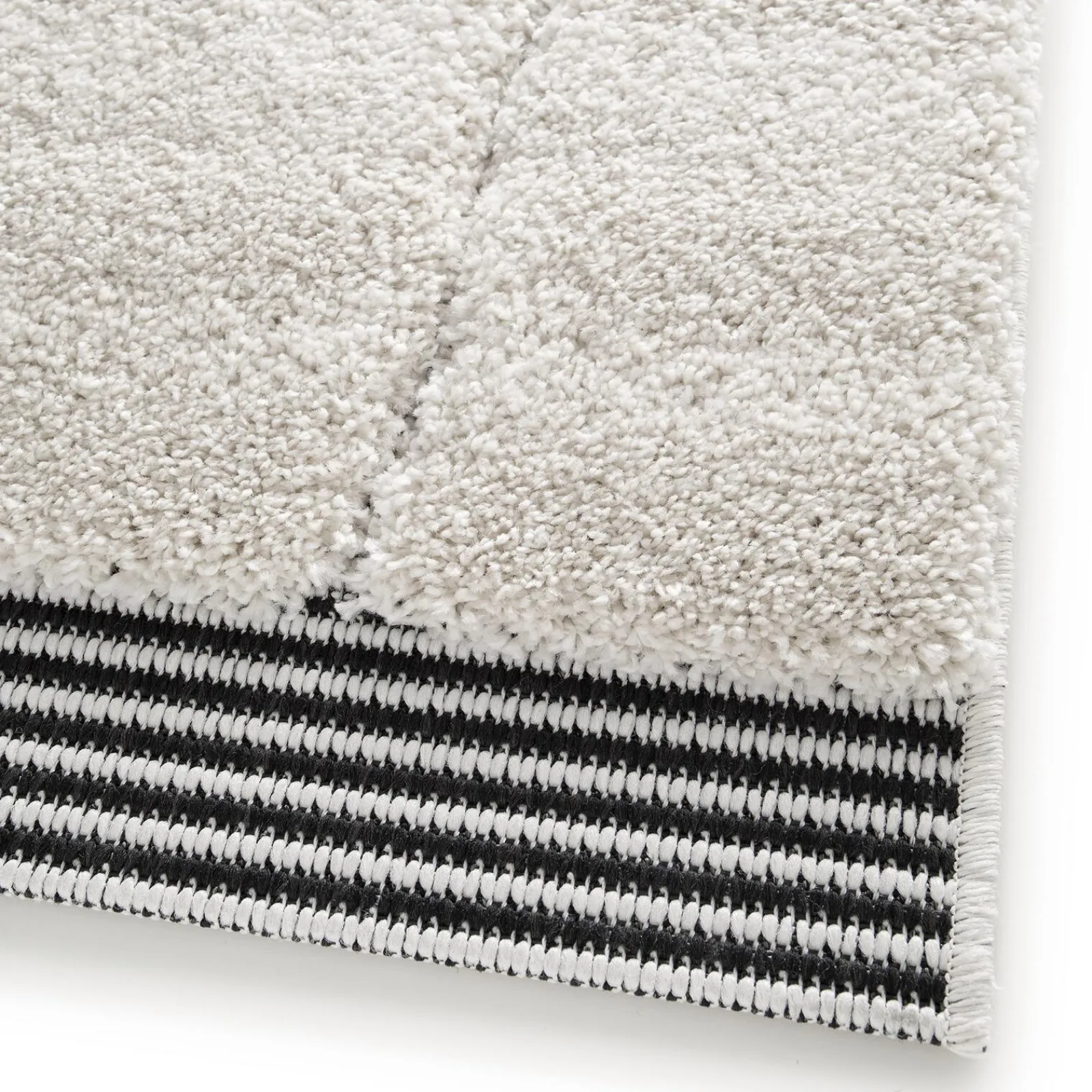 Sale Tapis ARA coloris blanc cassé/noir 200 x 290 cm - 4MURS Tapis