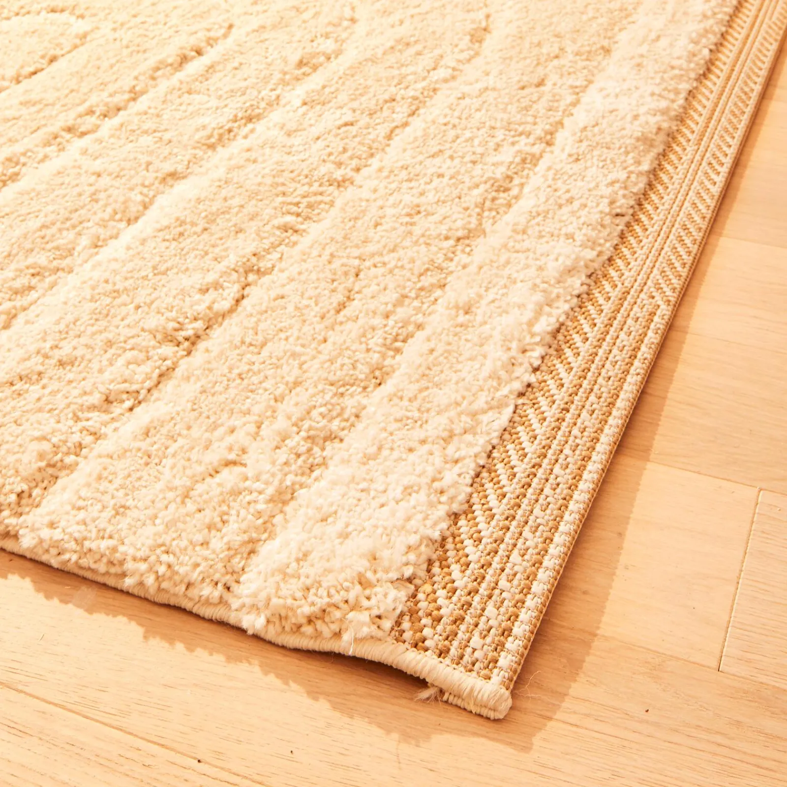 Hot Tapis MANSOUR coloris blanc 160 x 230 cm - 4MURS Tapis