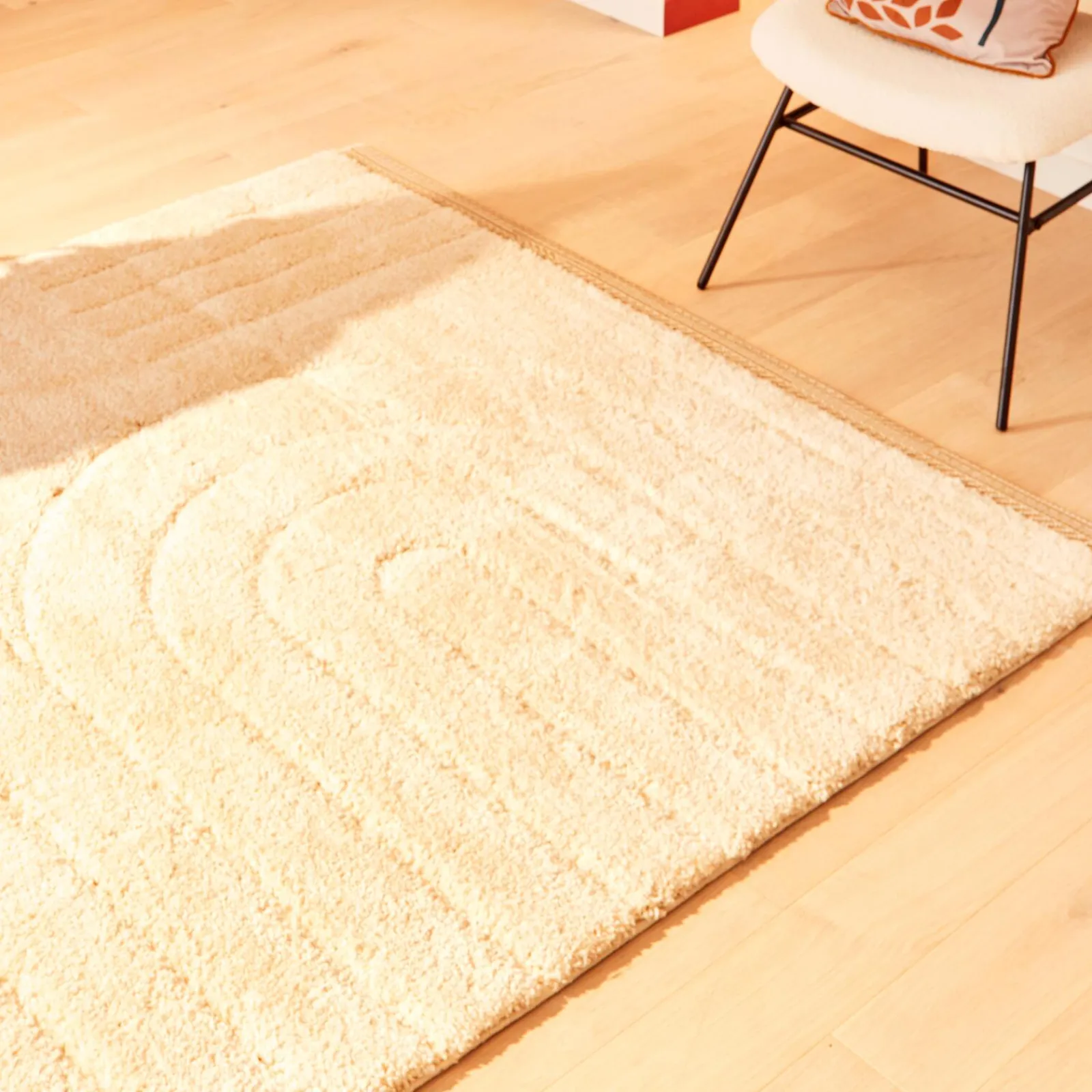 Hot Tapis MANSOUR coloris blanc 160 x 230 cm - 4MURS Tapis