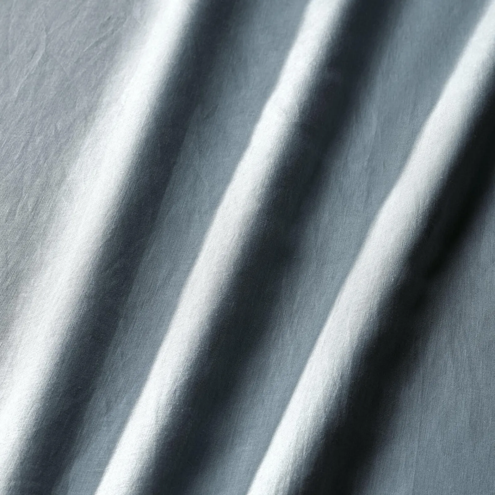 Discount Tissu HUGO coloris bleu métal - 4MURS Rideaux, Voilages Et Stores Sur Mesure
