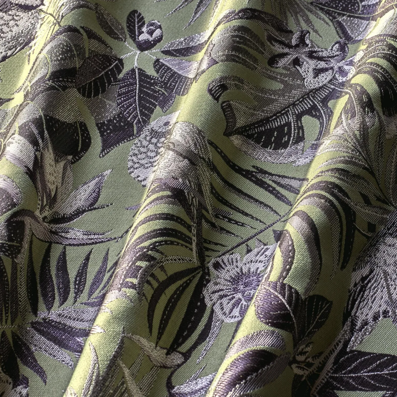Outlet Tissu MADAGASCAR coloris vert amande - 4MURS Rideaux, Voilages Et Stores Sur Mesure