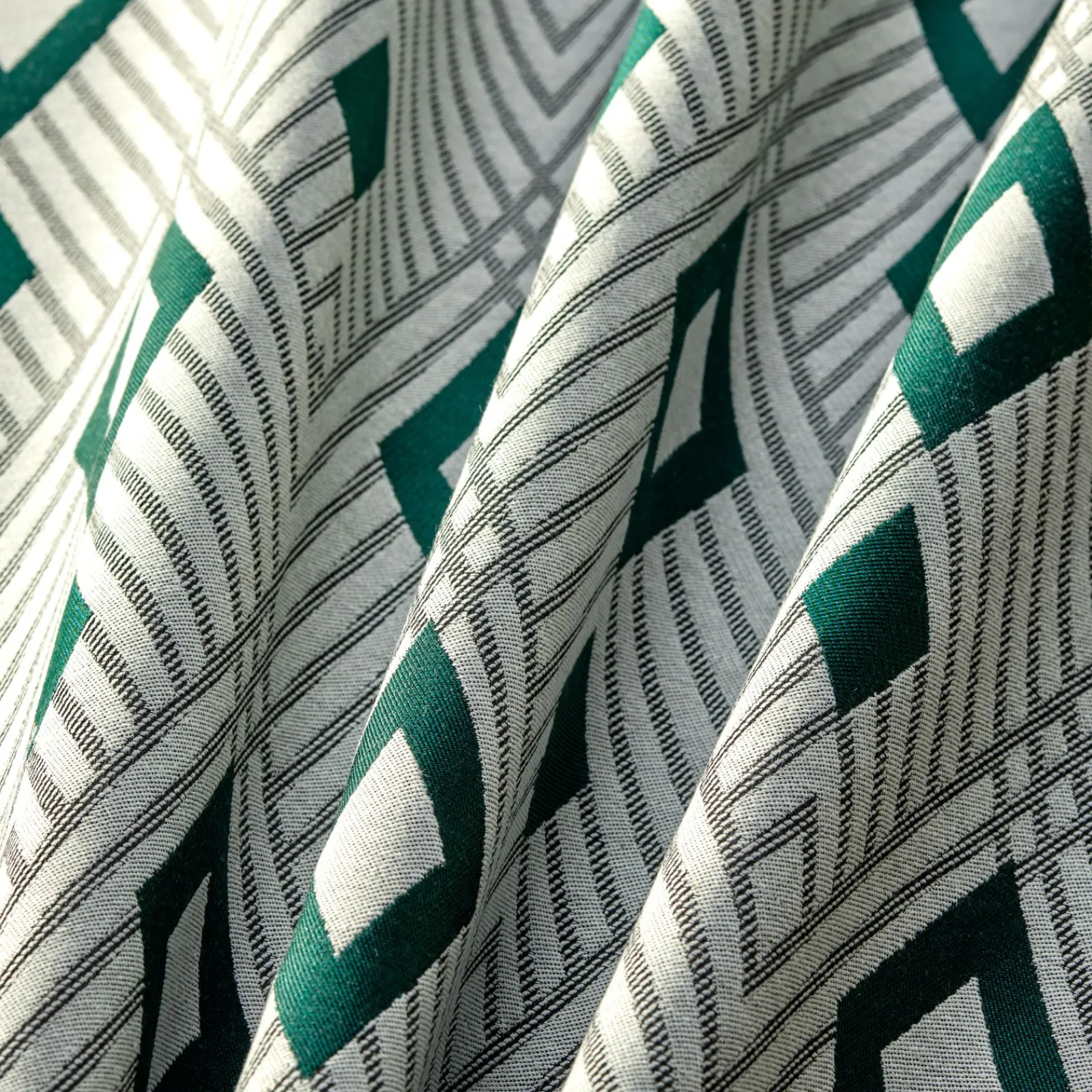 Outlet Tissu MOMA coloris vert émeraude - 4MURS Rideaux, Voilages Et Stores Sur Mesure